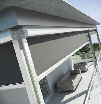 BIP‑SCREEN 300 Vertical Awning – Compact Llaza ZIP Screen for Smaller Openings, Guided Fabric for High Wind Stability, Ideal for Windows & Balconies, Manual or Motorised Outdoor Blind System